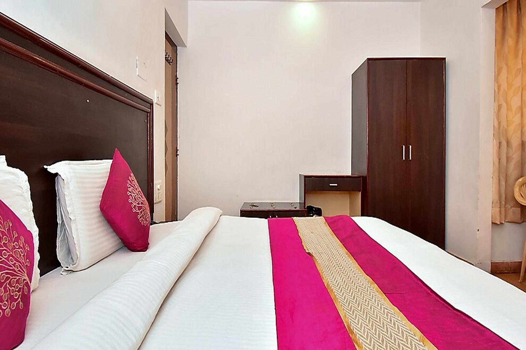Hotel Deep Palace Near Bus Stand Udaipole Udaipur Exterior photo