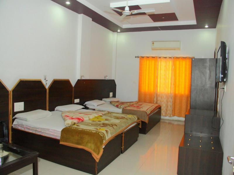 Hotel Deep Palace Near Bus Stand Udaipole Udaipur Exterior photo